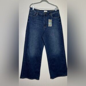 Studio Blue flare jeans size 33 NWT